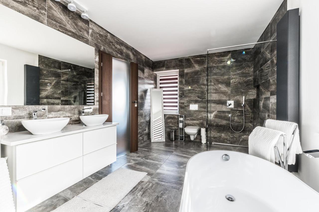 Villa House Poznan * Sauna * 외부 사진